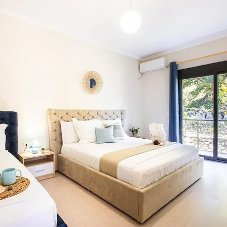 Charm 3, 1br Ap, Kitchen, Parking & Patio Apartament Saranda