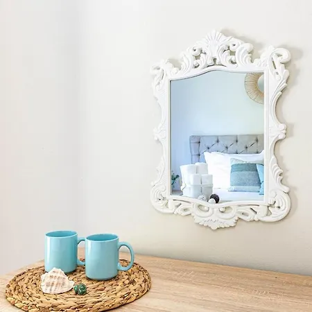 Charm 3, 1br Ap, Kitchen, Parking & Patio Saranda