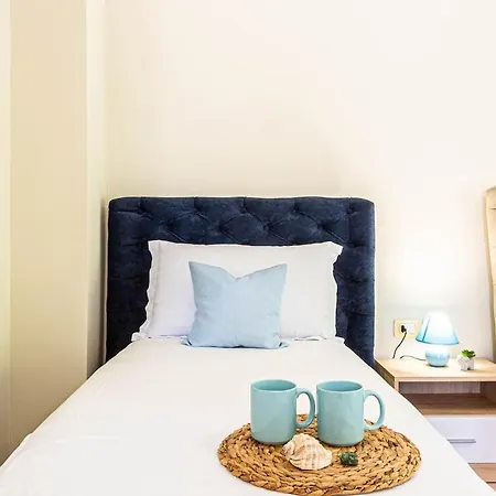 Appartamento Charm 3, 1br Ap, Kitchen, Parking & Patio Sarandë