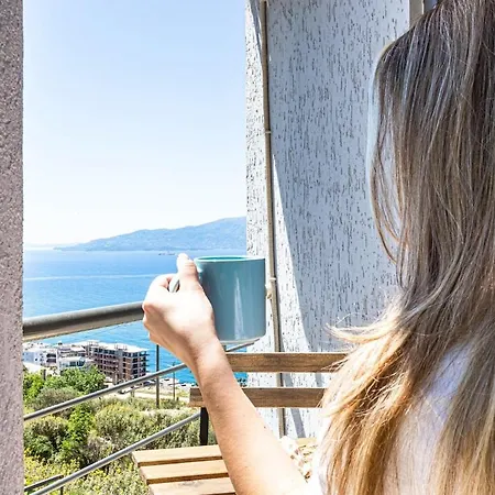 Appartamento Charm 3, 1br Ap, Kitchen, Parking & Patio